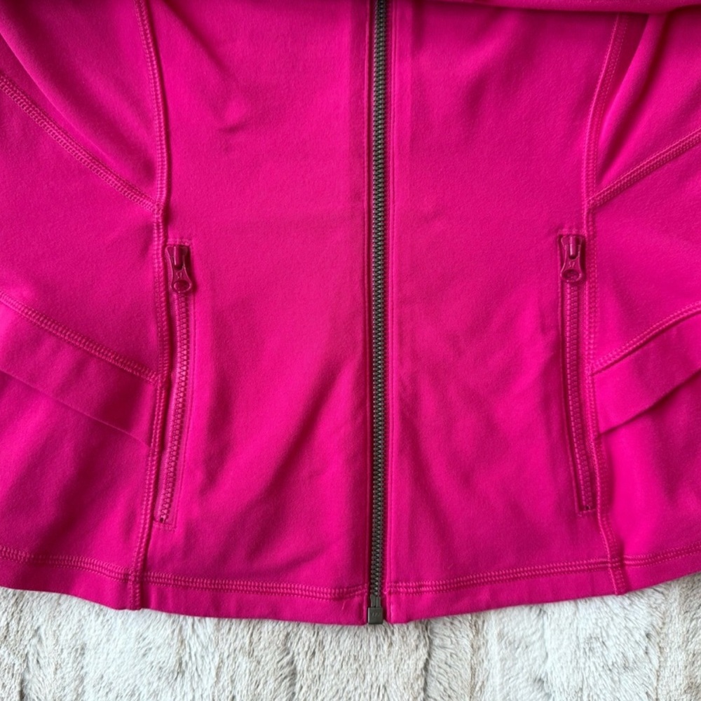 RARE Lululemon Hustle In Your Bustle Jacket in Jewelled Magenta Size 10 - Picture 10 of 16